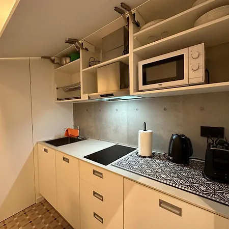 Flavors Of Milan, A Stylish Mini Loft Apartment