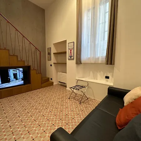 Apartment Flavors Of Milan, A Stylish Mini Loft