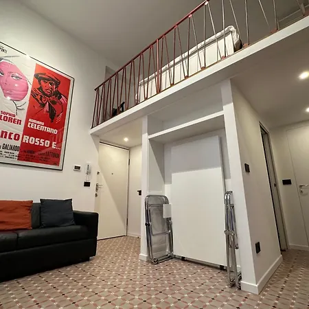 Flavors Of Milan, A Stylish Mini Loft